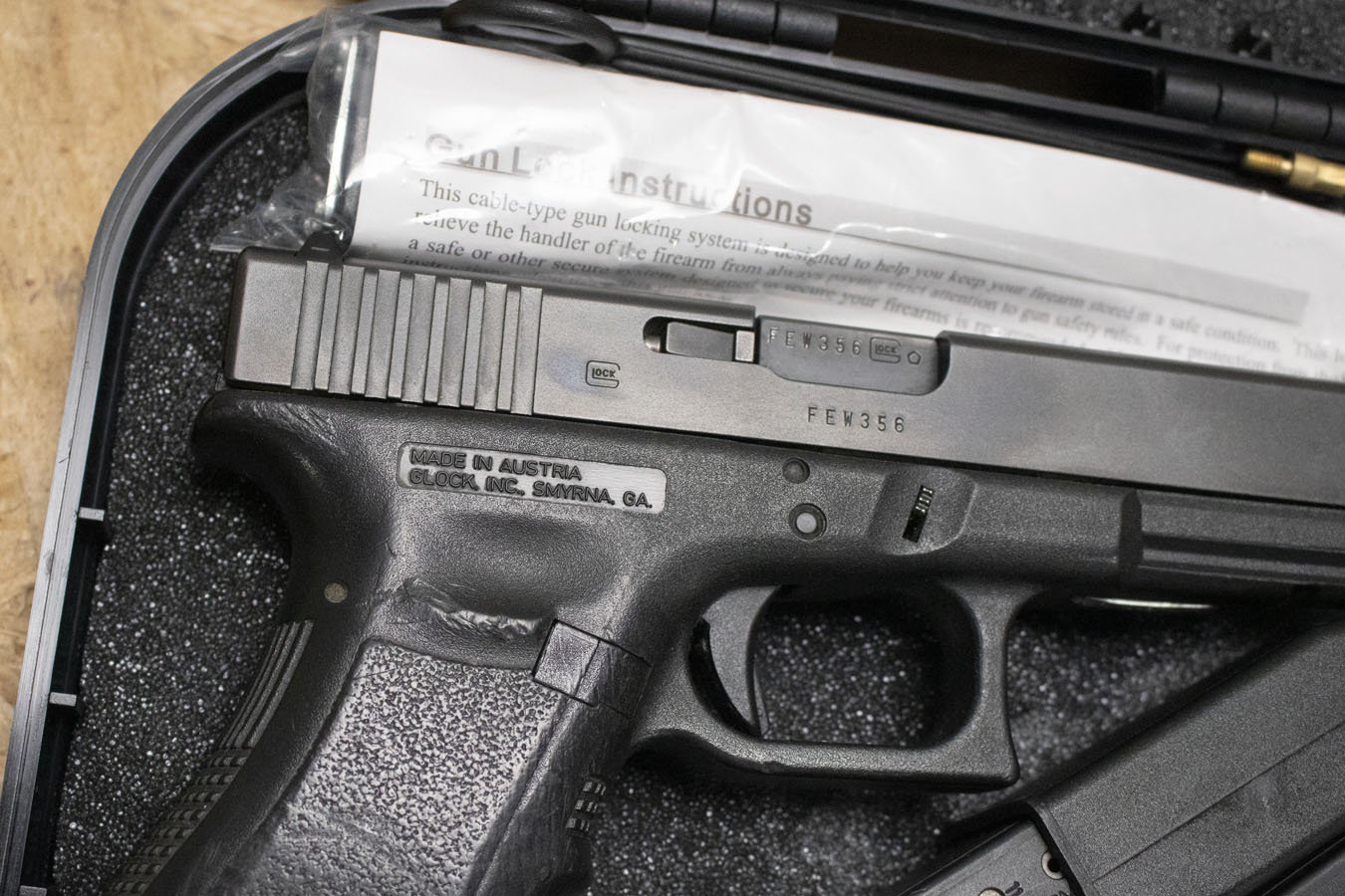 GLOCK 22 Gen3 40 S&W Police Trade-In Pistol with Three Magazines and Case